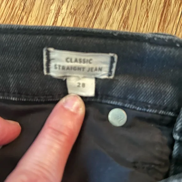 Madewell Black Classic Straight Jean, Size 28 - Picture 4 of 6